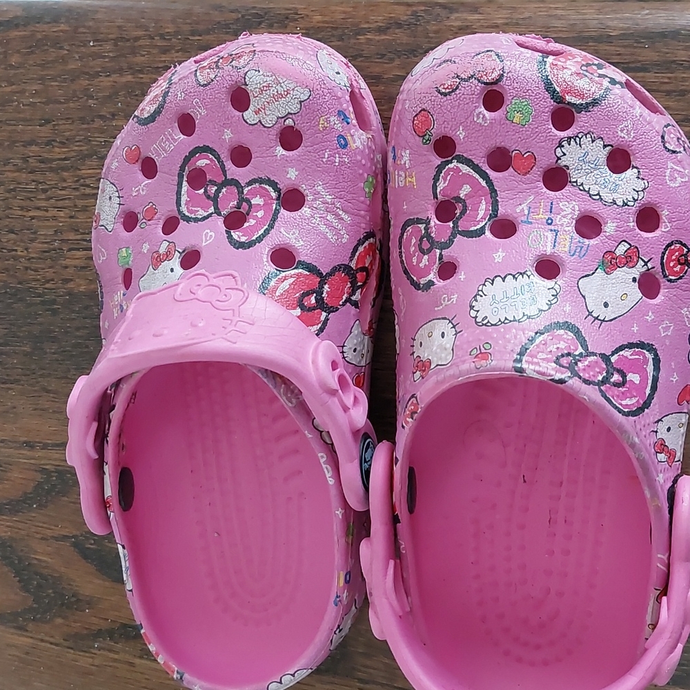 Crocs